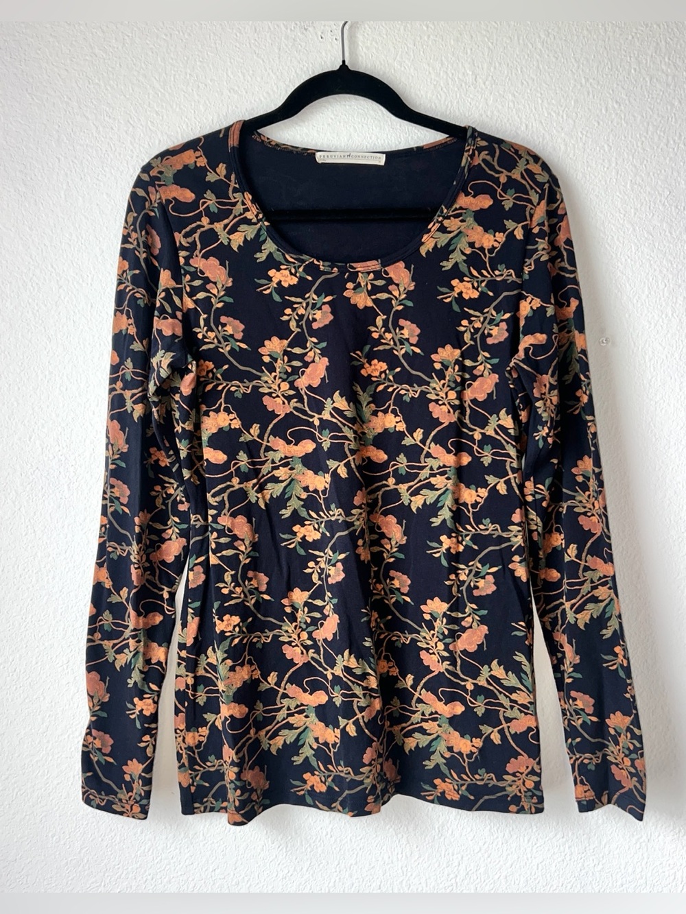 Peruvian Connection Medium Top Long Sleeve Floral Cotton Spandex Black Orange M